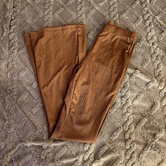SHEIN Pants - New✨ SHEIN Ribbed High Rise Flare Leggings